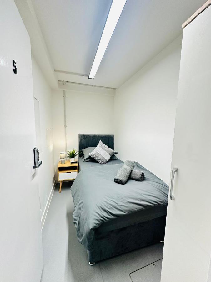 Marbel Aldgate Hotel London Bagian luar foto